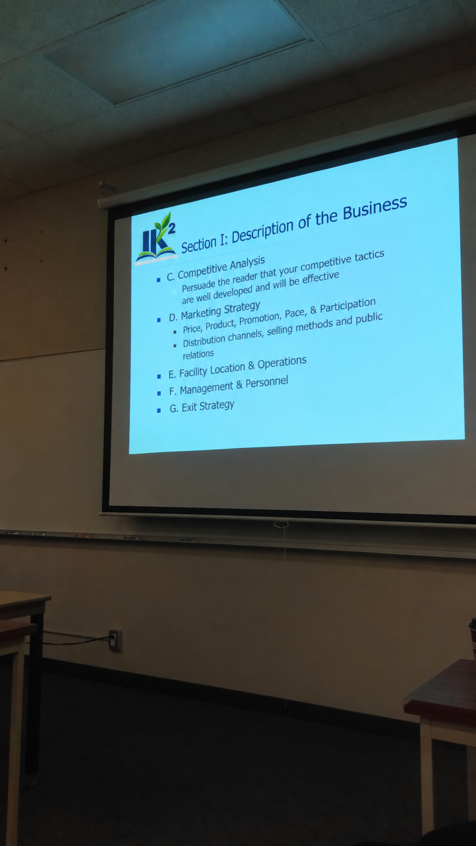 Training presentation projected in the IK² boardroom